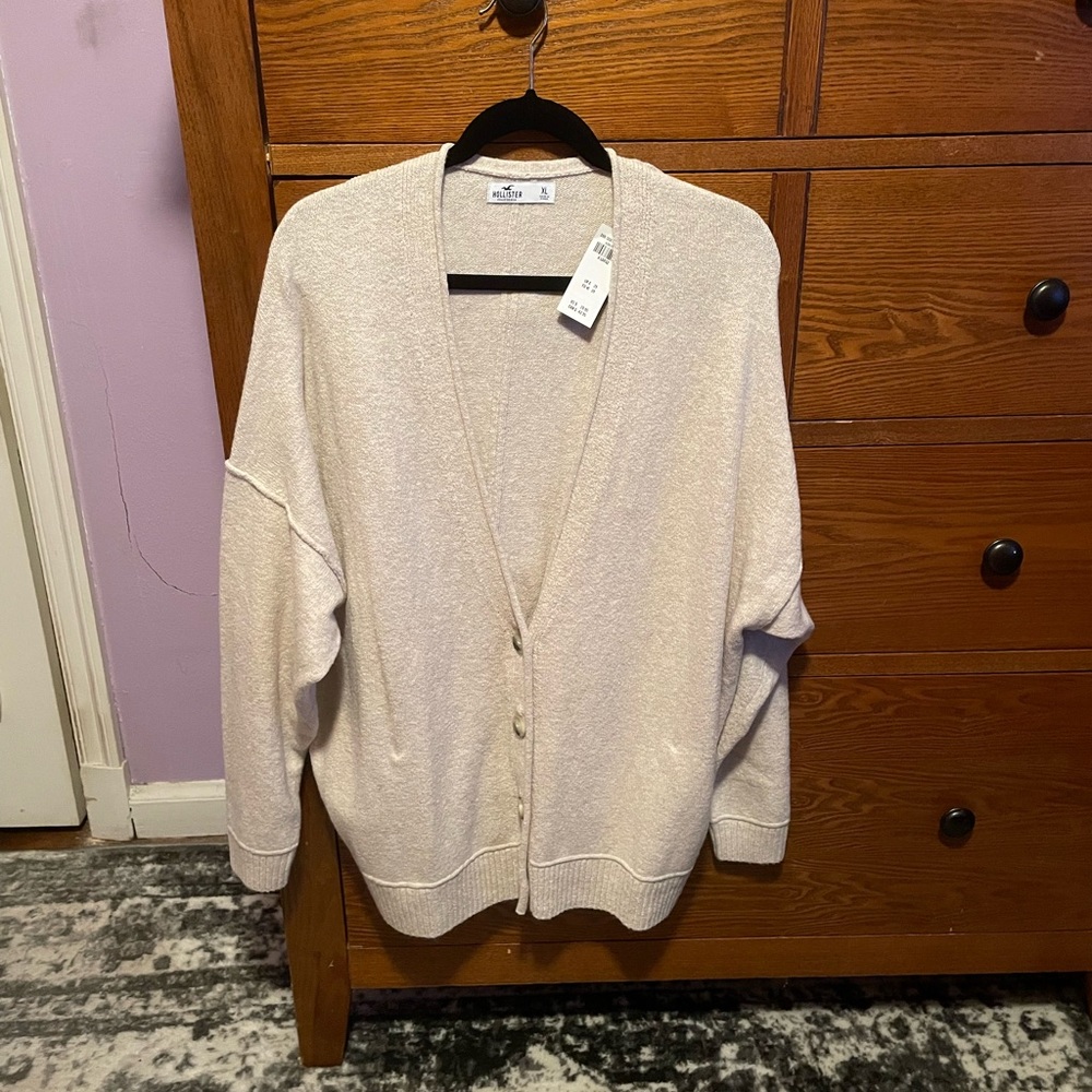 Hollister Cream Cardigan in XL